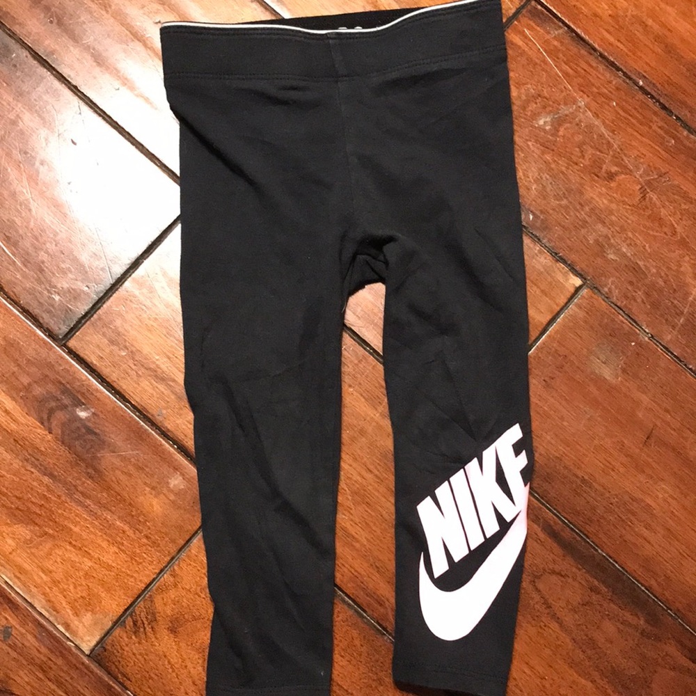 Nike leggings Black with Pink Logo Girl’s Toddler Size 2 T